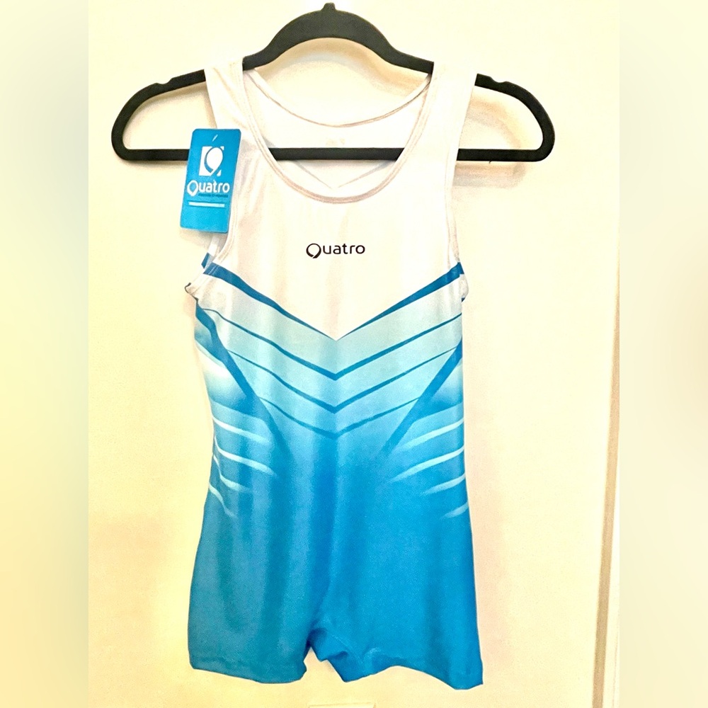 NWT. Quatro Blue and White Men’s Gymnastics Leotard
